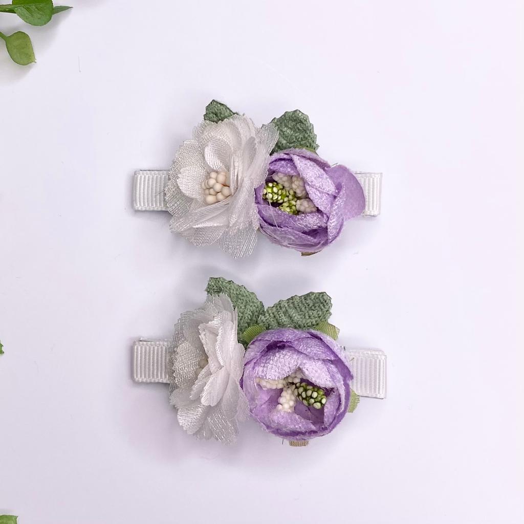 Duo lilac/white floral hair clips