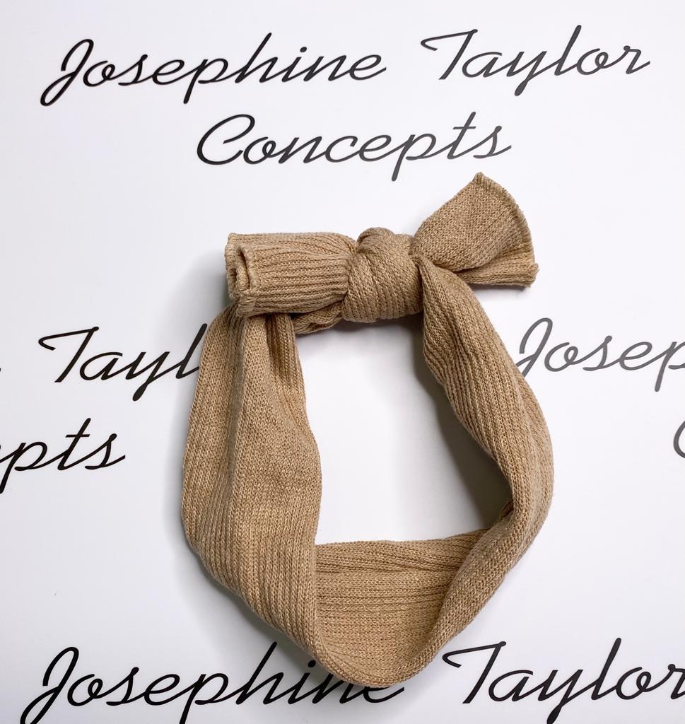 Nude plush knitted headband