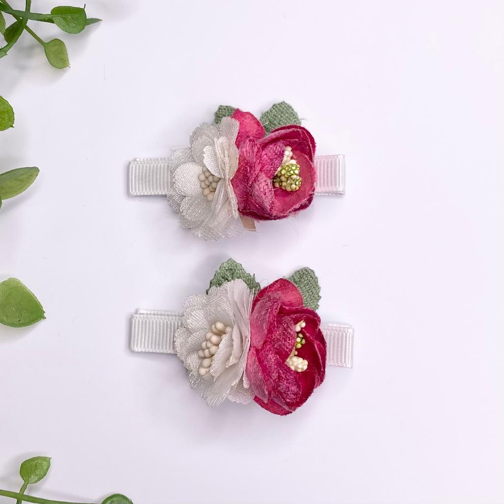 Duo pink floral hair clips